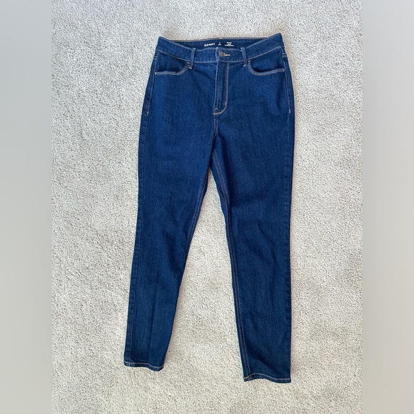 Old Navy High-Waisted Wow Super-Skinny Jeans - Picture 3 of 5